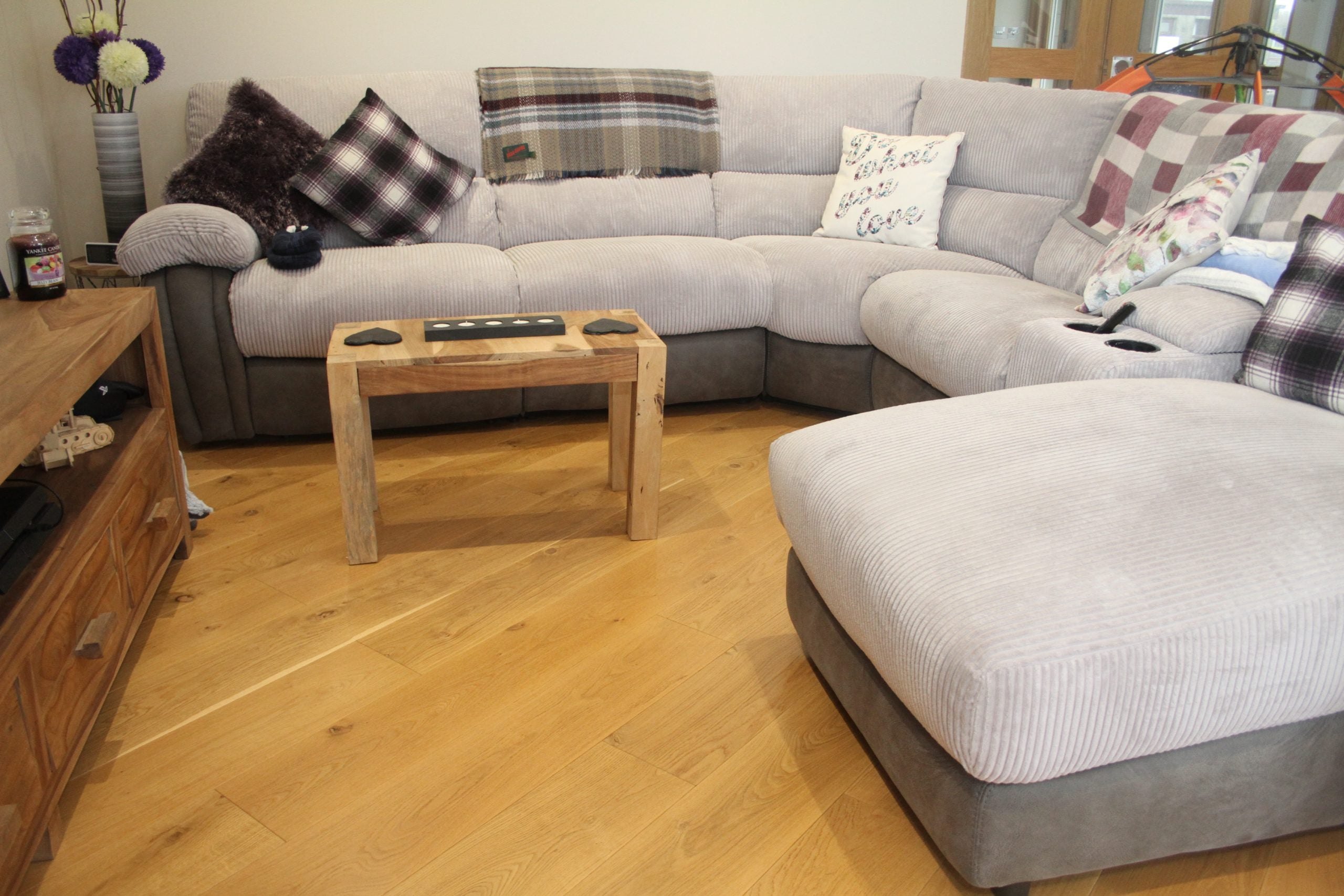 14(3)x190 Matt Lacquered Oak Flooring image 7