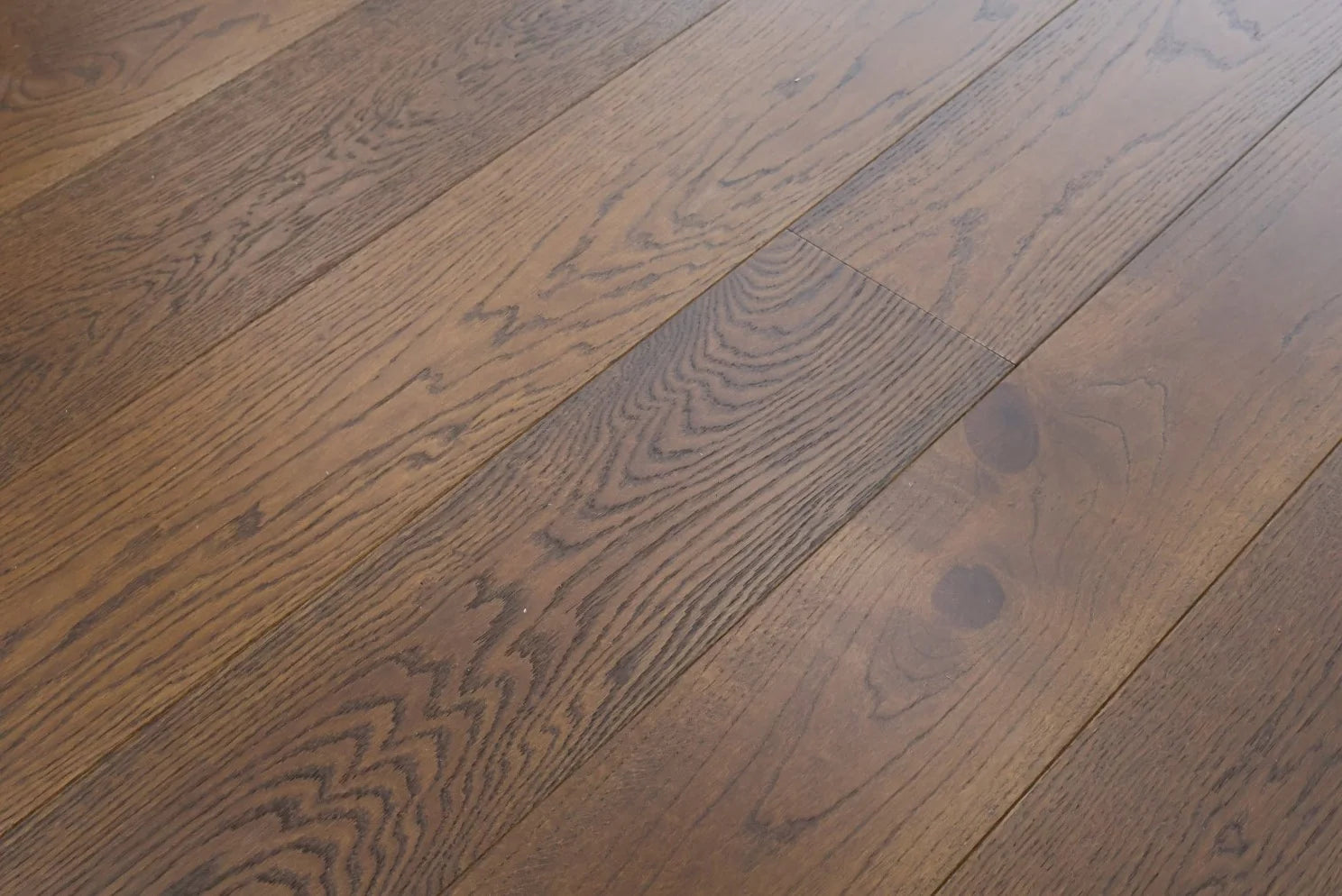 14(3)x220x2200 Hazelnut Brown Engineered Oak Flooring - Box Coverage 2.904m2
