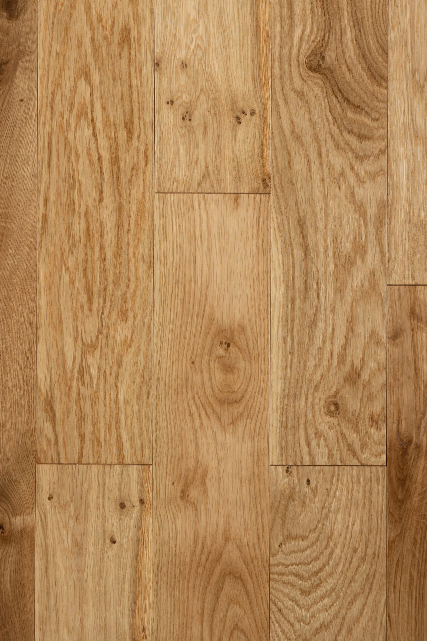 18x125 Lacquered Solid Oak Flooring image 0