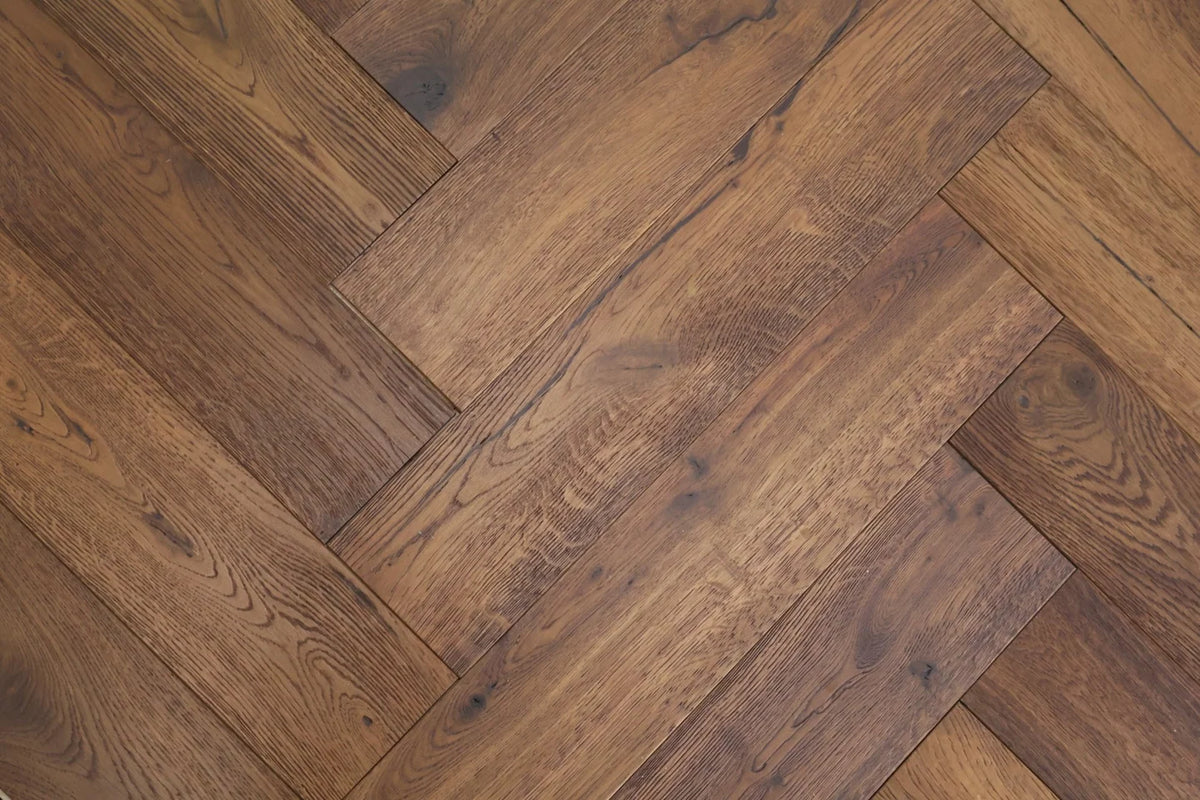 14(3)x125x600 Antique Brown Brushed Oiled Herringbone Engineered Oak Flooring - Box Coverage 1.2m2