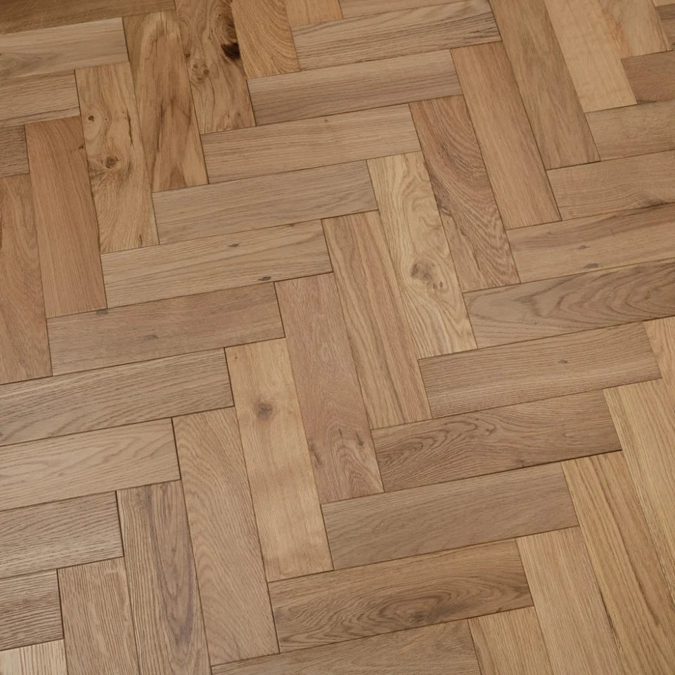 18(3)x80x300 Brushed Lacquered Engineered Oak Herringbone - Box Coverage 1.440m2
