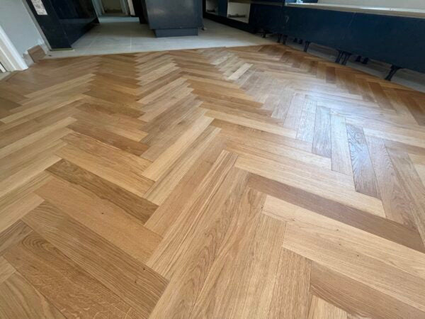 14(3)x125x600 Brushed Natural Oiled Herringbone Engineered Oak Flooring