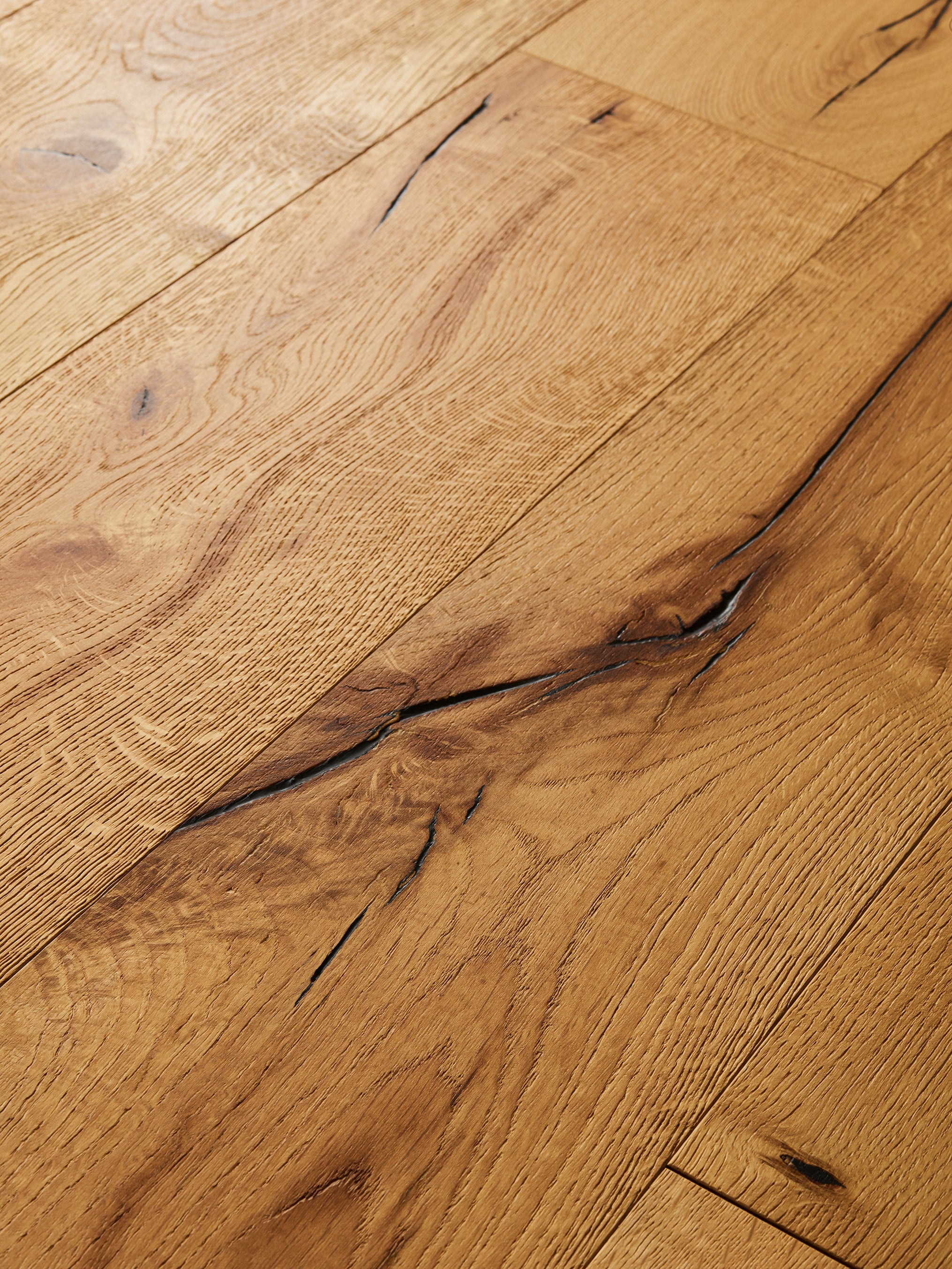 14(3)x190x1900 Brushed Oiled Engineered Oak Flooring L1004