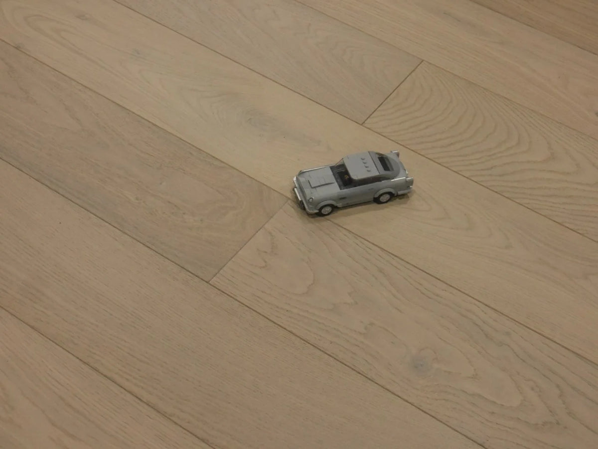 14(3)x190x1900 White Oiled Engineered Oak Flooring - Box Coverage 2.888m2