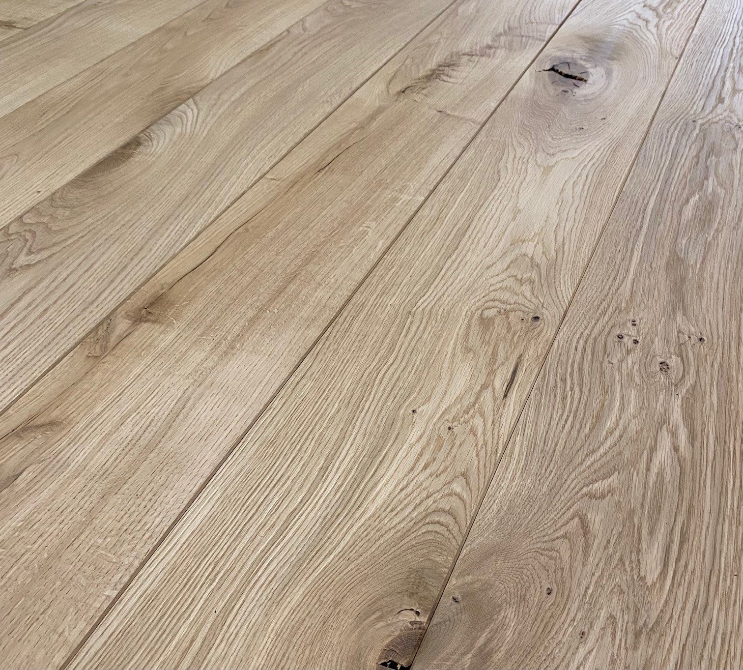 20 x 190 Unfinished Solid Oak Flooring S4021MB - 1m2