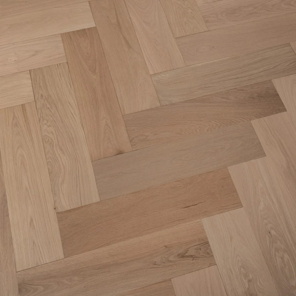 14(3)x150x600 Unfinished Herringbone Oak Flooring - Prime Grade