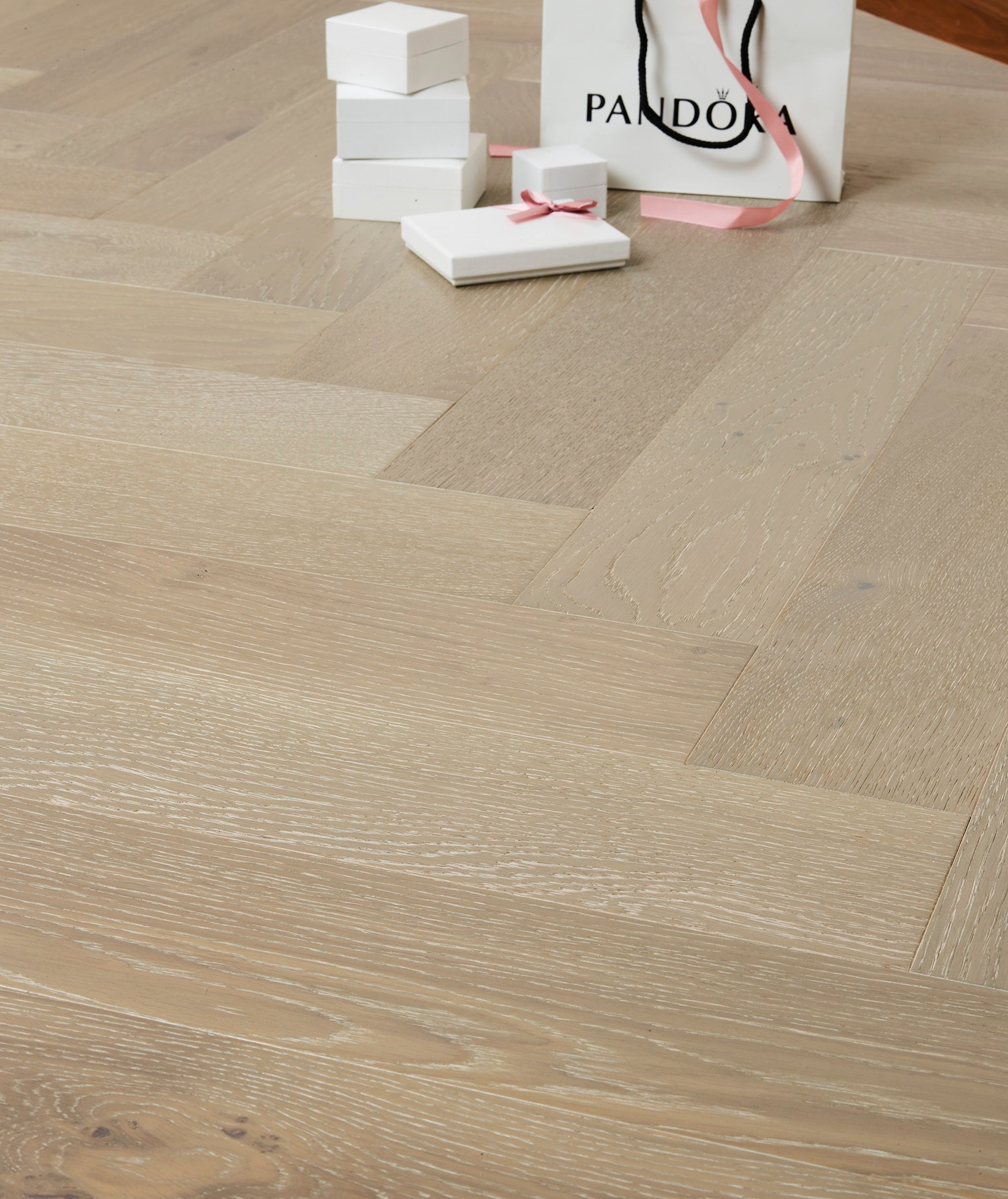 15(4)x120 Ice White Oiled Herringbone Oak Flooring H1016A image 0