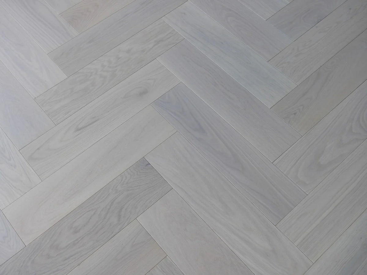 14(3)x125x600 White Oiled Engineered Oak Herringbone - Box Coverage 1.2m2