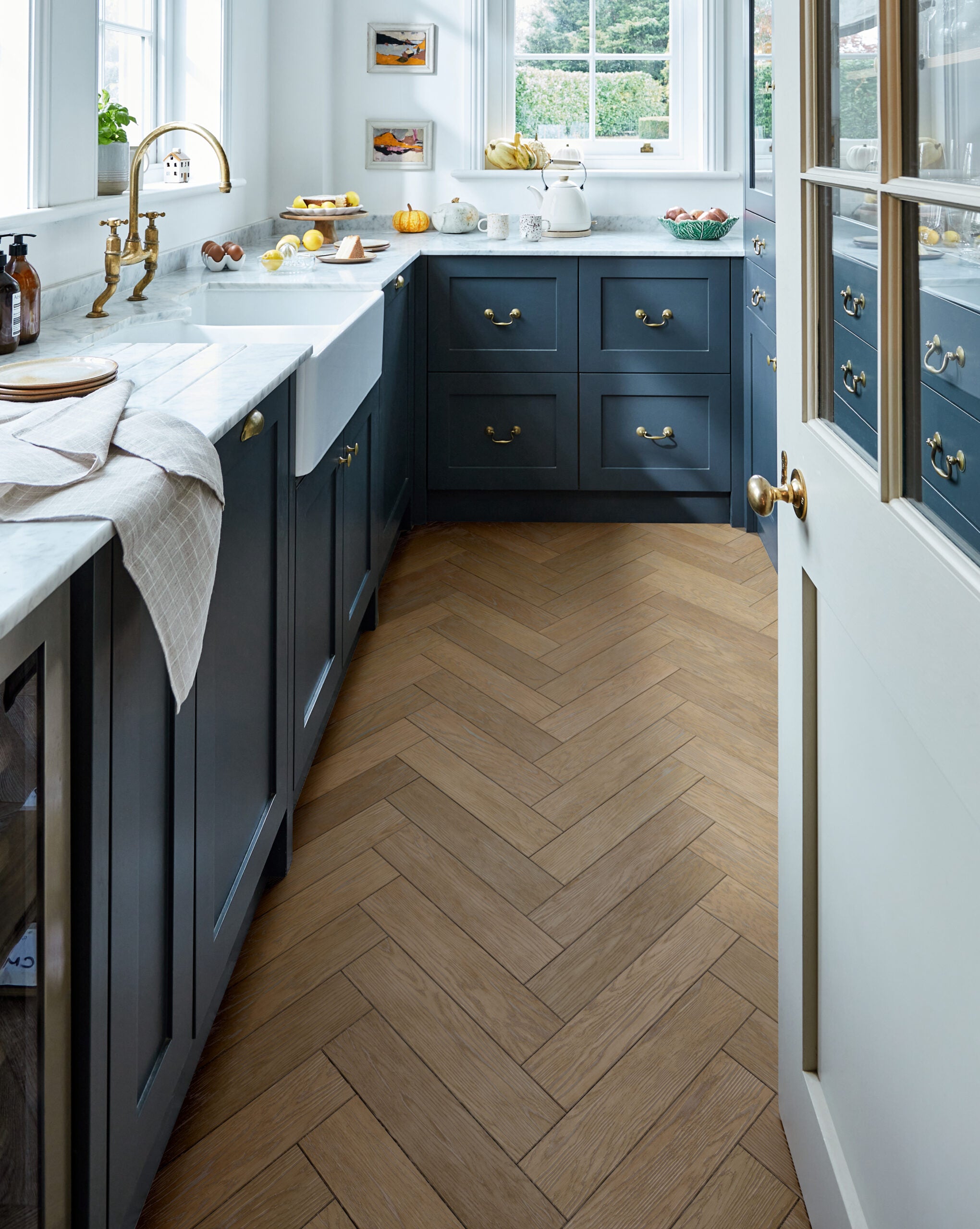 14(3)x90x400 Brushed White Oiled Herringbone Oak Flooring image 0