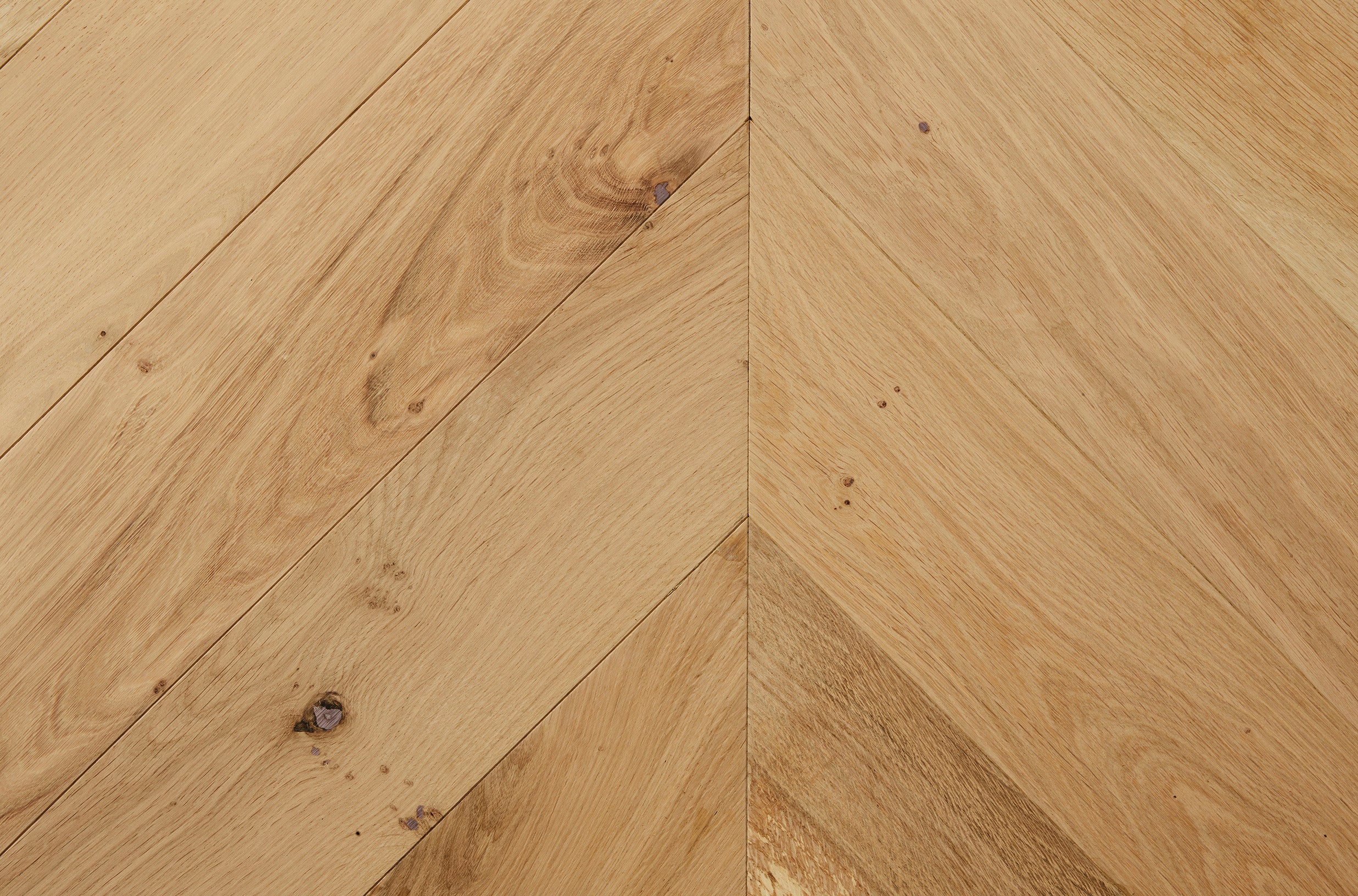 14(3)x90x510mm Chevron Brushed UV Oiled Select Grade Engineered Oak Flooring - 1.468m2