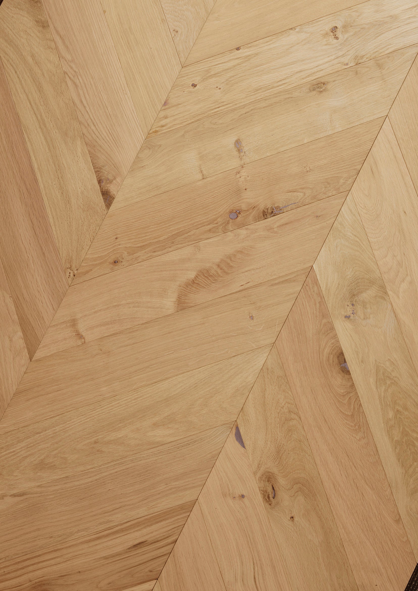 14(3)x90x510mm Chevron Invisible UV Oiled Select Grade Engineered Oak Flooring - 1.468m2