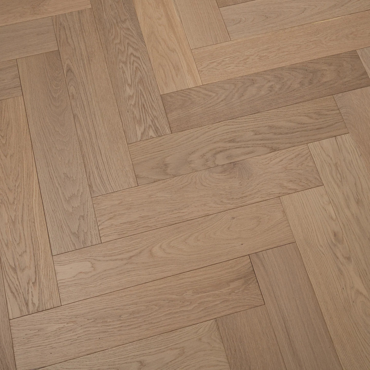 14(3)x125x600 Invisible Lacquered Herringbone Engineered Oak Flooring - Box Coverage 1.2m2