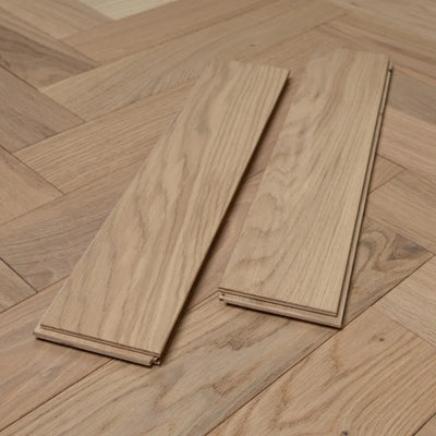 18(3)x80x300 Invisible Brushed Lacquered Engineered Oak Herringbone - Box Coverage 1.440m2