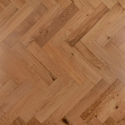 14(3)x90x450 Natural Lacquered Engineered Oak Herringbone - Box Coverage 1.944m2