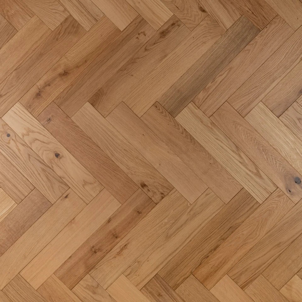 14(3)x90x450 Brushed Natural Oiled Engineered Oak Herringbone - Box Coverage 1.944m2