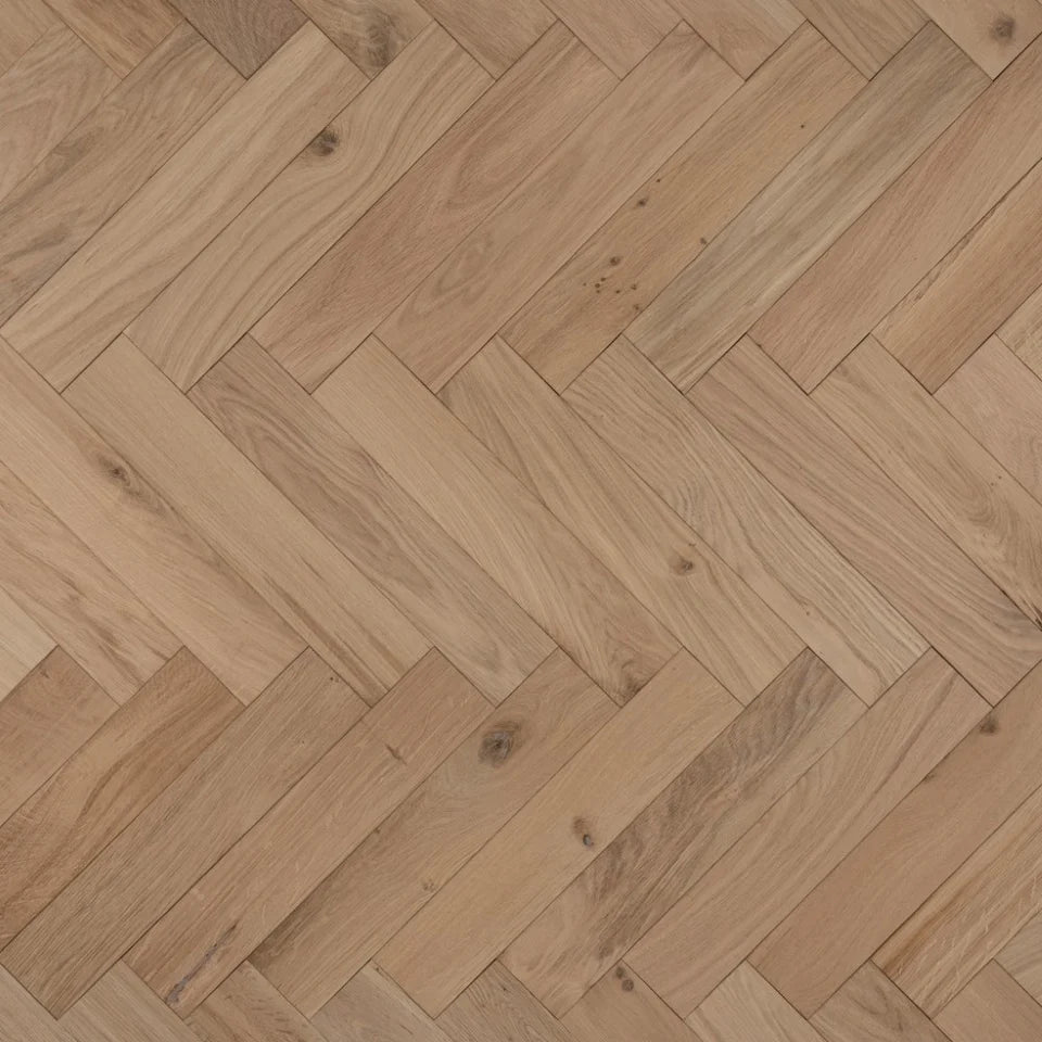 14(3)x90x450 Unfinished Engineered Oak Herringbone (4-bevelled) - Box Coverage 1.944m2