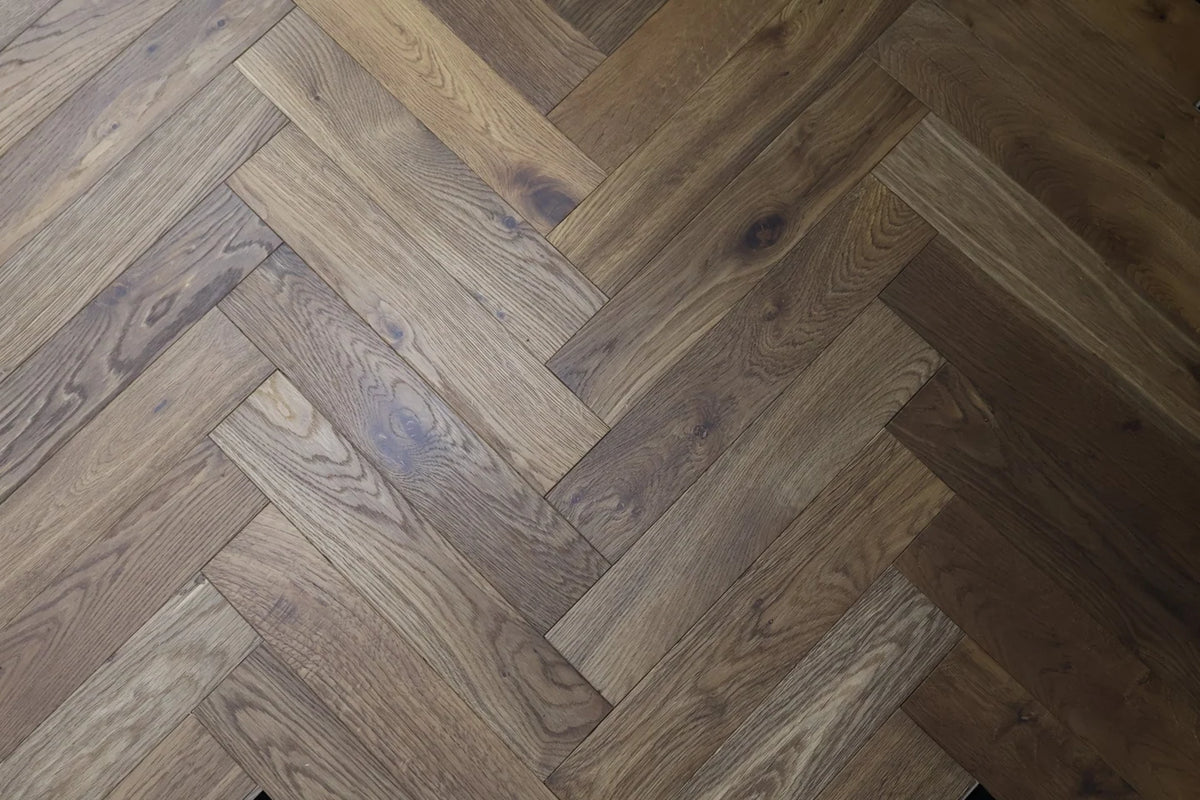 14(3)x90x450 Brushed Smoked Oiled Engineered Oak Herringbone - Box Coverage 1.944m2