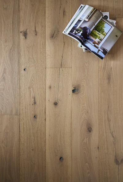 14(3)x220x2200 Brushed Ice White Reactive Stain Sunken Filler Engineered Oak Flooring HEKLA220 - Box Coverage 2.094m2