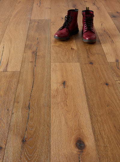 14(3)x190x1900 Smoked Brushed Light White Engineered Oak Flooring L1002