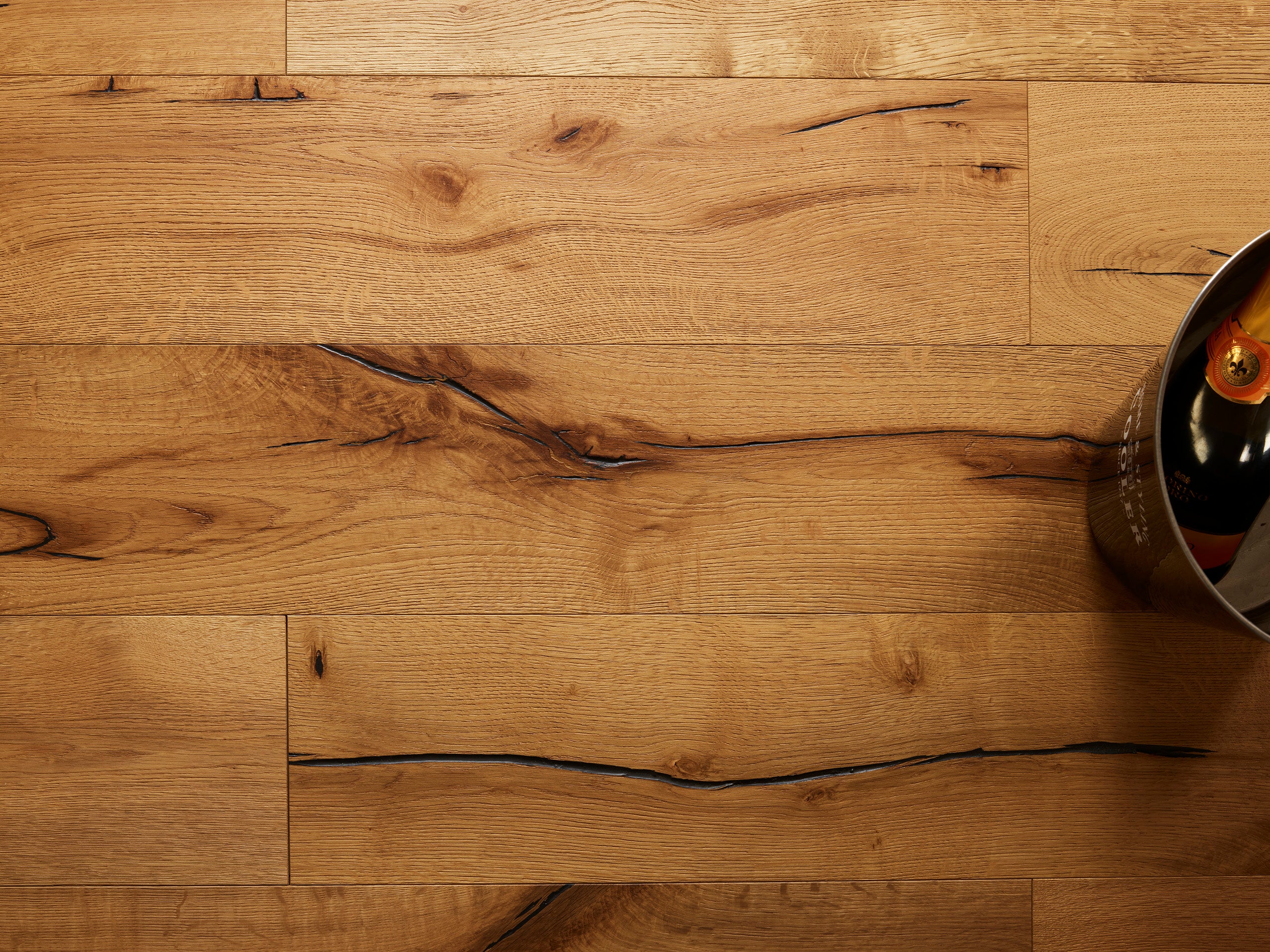 14(3)x190x1900 Brushed Oiled Engineered Oak Flooring L1004