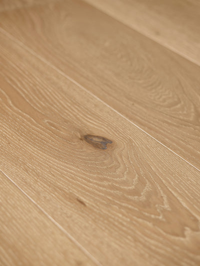 14(3)x190x1900 Brushed Ice White UV Oiled Engineered Oak Flooring M4003