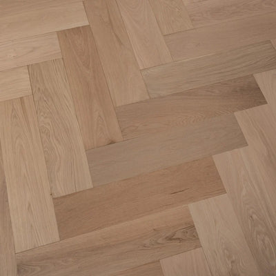 14(3)x150x600 Unfinished Herringbone Oak Flooring - Prime Grade