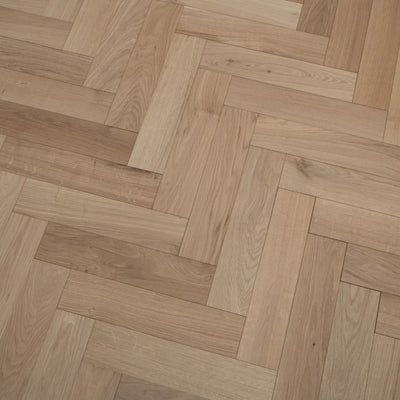 18 x 90 x 300 Unfinished Herringbone Solid Oak Flooring
