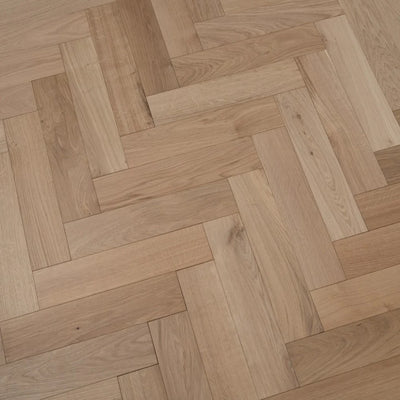 18 x 90 x 300 Unfinished Herringbone Solid Oak Flooring