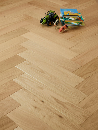 15(4)x120 Unfinished Herringbone Oak Flooring H1010A image 0