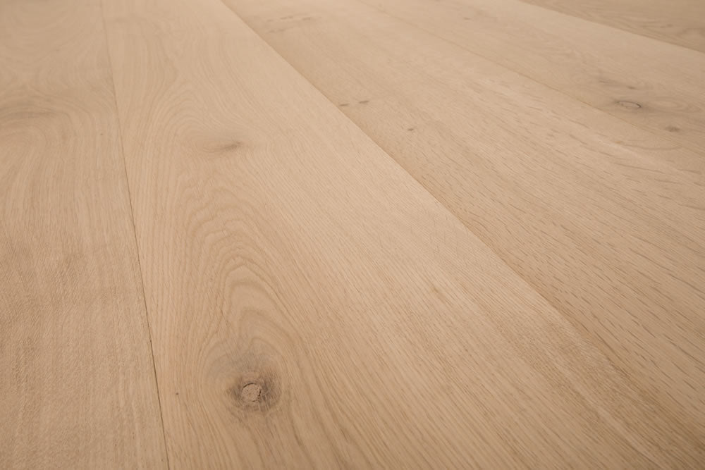 15(4)x189 Unfinished Square Edge Oak Flooring image 0